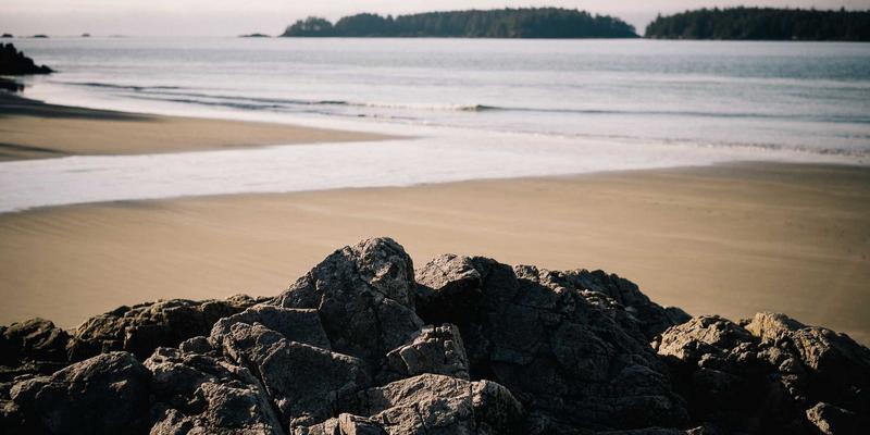 专业建筑摄影后期：透视校正与几何修复的photo editing核心技巧